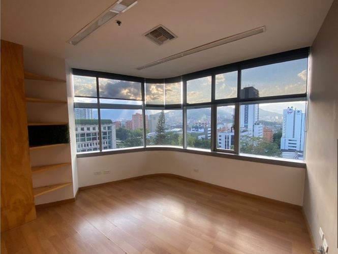 Oficina en arriendo en Alejandría, Medellín, 78 m² · foto 10 de 13