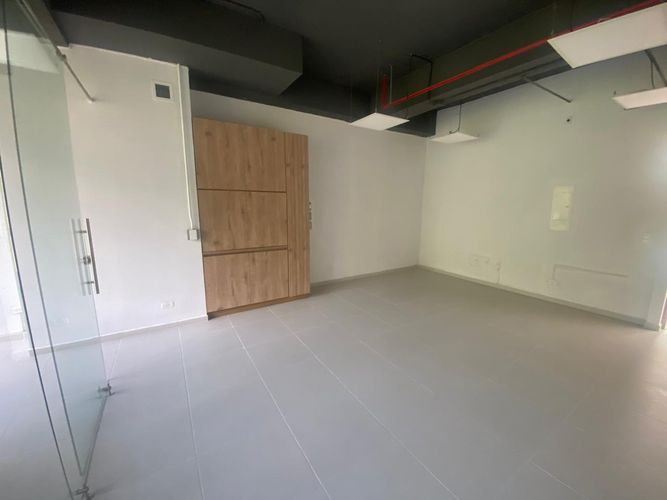 Oficina en arriendo en El Poblado, Medellín, 44 m² · foto 14 de 16