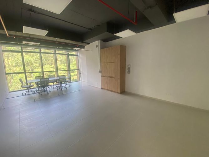 Oficina en arriendo en El Poblado, Medellín, 44 m² · foto 6 de 16