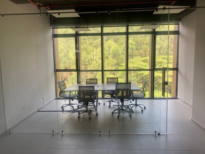 Oficina en arriendo en El Poblado, Medellín, 44 m² · foto 2 de 16