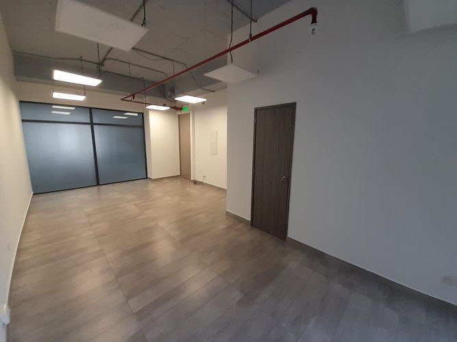 Oficina en arriendo en El Poblado, Medellín, 37 m² · foto 6 de 10