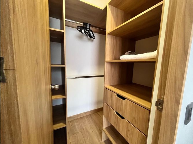 Apartamento de 3 alcobas en venta en San Jose, Sabaneta, 66 m² · foto 10 de 19