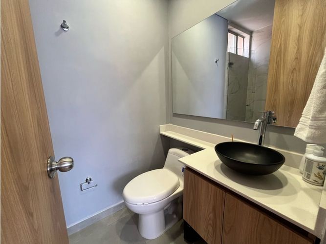 Apartamento de 3 alcobas en venta en San Jose, Sabaneta, 66 m² · foto 11 de 19
