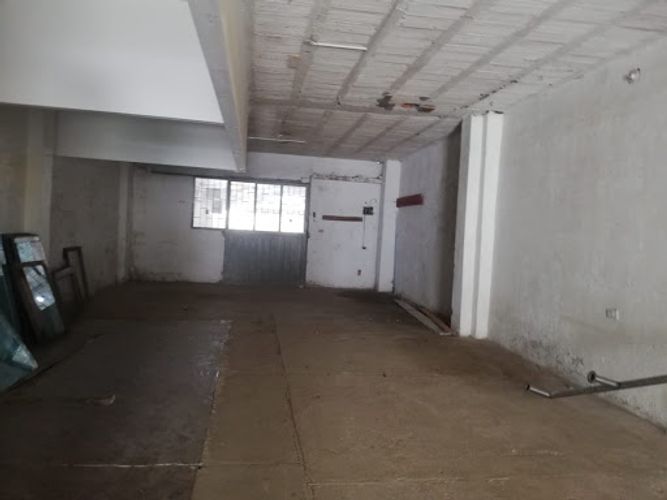 Local en venta en La Ceja, 245 m² · foto 3 de 4