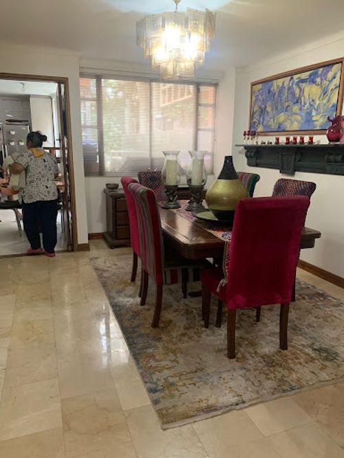Casa de 5 alcobas en venta en El Poblado, Medellín, 507 m² · foto 10 de 17