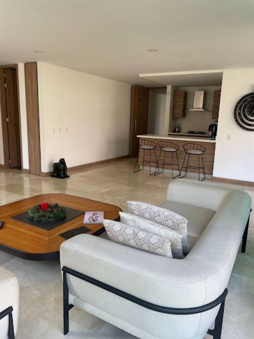 Apartamento de 3 alcobas en venta en La Linde, Medellín, 135 m² · foto 14 de 15
