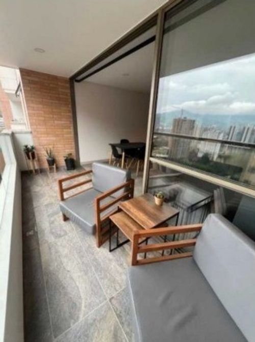 Apartamento de 3 alcobas en venta en San Jose, Sabaneta, 104 m² · foto 5 de 19