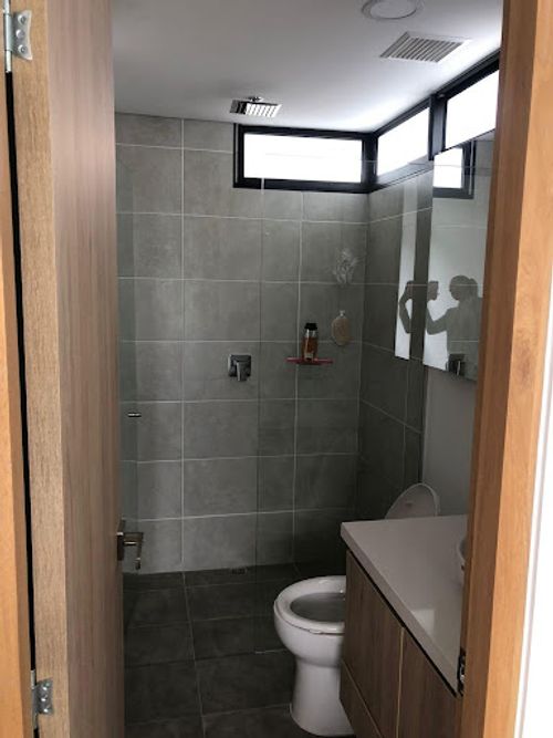 Apartamento de 3 alcobas en venta en Altos Del Poblado, Medellín, 70 m² · foto 8 de 9