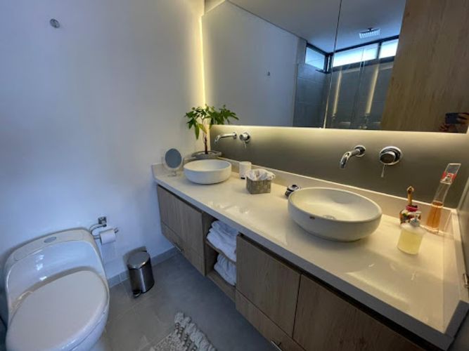 Apartamento en venta en Altos Del Poblado, Medellín · foto 14 de 21