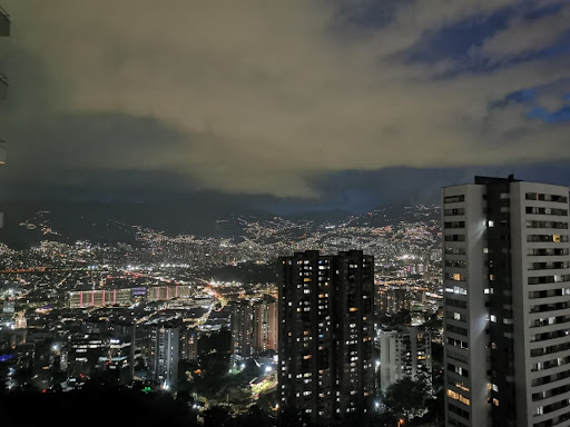 Apartamento en venta en Altos Del Poblado, Medellín · foto 17 de 21