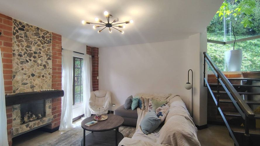 Casa de 4 alcobas en venta en Las Lomitas, Sabaneta, 291 m² · foto 10 de 24