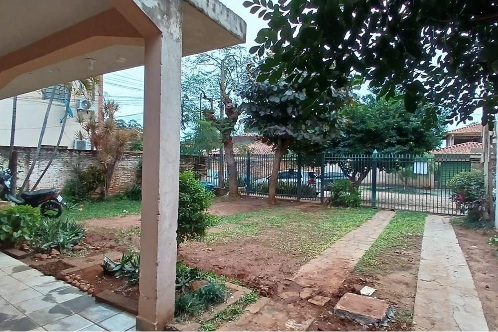 TERRENO EN LUQUE - CUARTO BARRIO EN VENTA! — foto 3