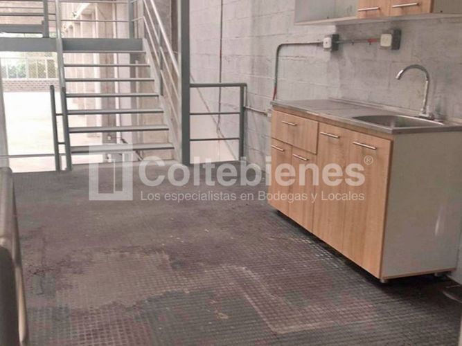 Bodega en arriendo en Churido Puente, Apartado, 1335 m² · foto 5 de 14