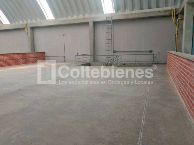 Bodega en arriendo en Churido Puente, Apartado, 1335 m² · foto 7 de 14
