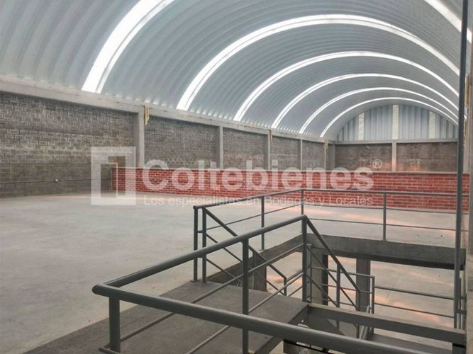 Bodega en arriendo en Churido Puente, Apartado, 1335 m² · foto 11 de 14