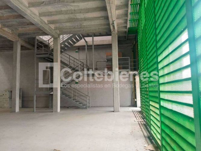 Bodega en arriendo en Churido Puente, Apartado, 1335 m² · foto 13 de 14