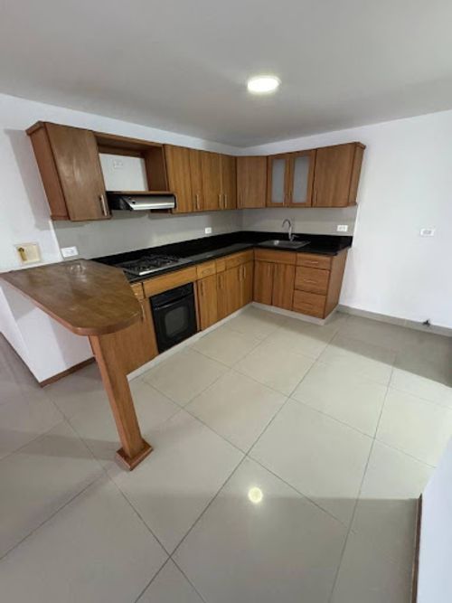 Apartamento de 4 alcobas en venta en Aves Maria, Sabaneta, 127 m² · foto 2 de 19