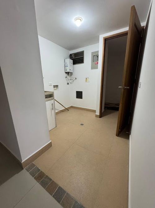 Apartamento de 4 alcobas en venta en Aves Maria, Sabaneta, 127 m² · foto 4 de 19