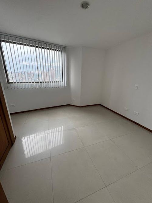 Apartamento de 4 alcobas en venta en Aves Maria, Sabaneta, 127 m² · foto 7 de 19