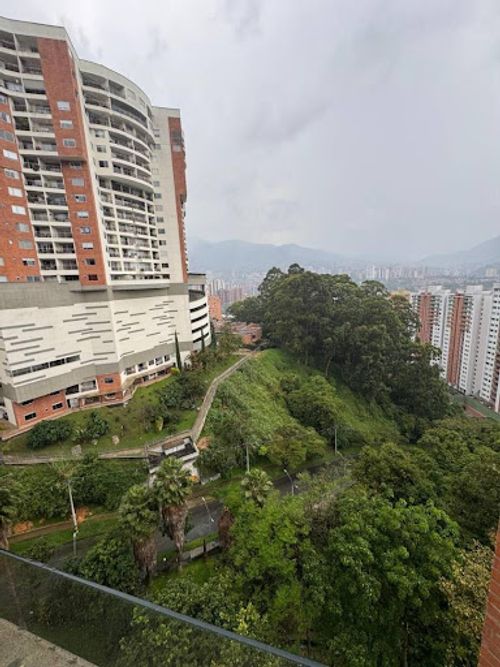 Apartamento de 4 alcobas en venta en Aves Maria, Sabaneta, 127 m² · foto 17 de 19