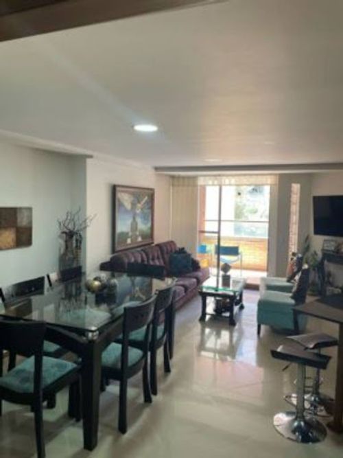 Apartamento de 3 alcobas en venta en Aves Maria, Sabaneta, 99 m² · foto 2 de 10