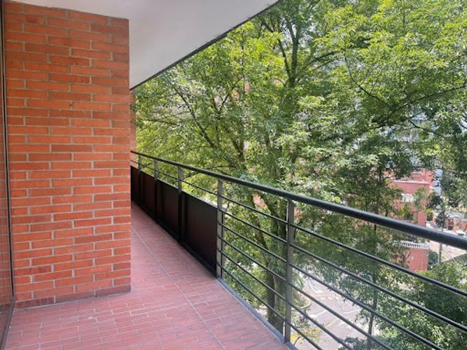 Apartamento de 2 alcobas en venta en Transversal Superior, Medellín, 119 m² · foto 8 de 9