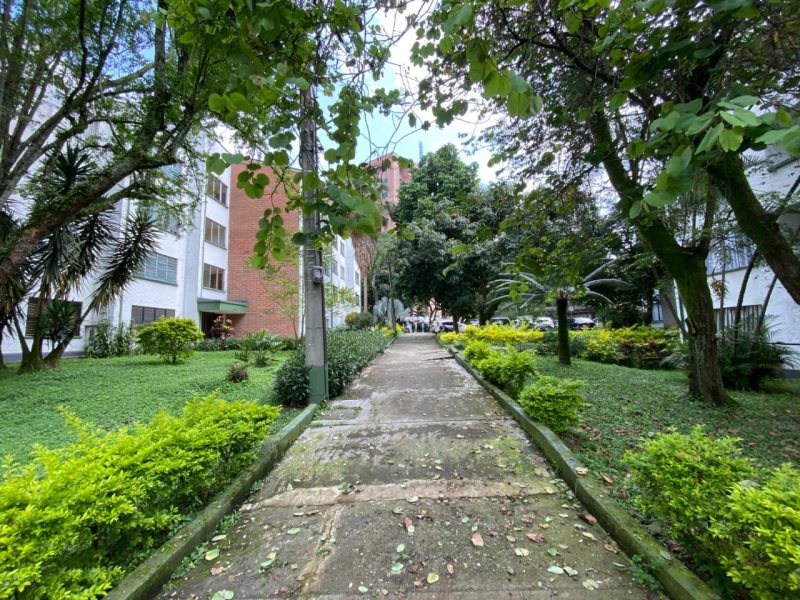 Apartamento en venta en Calasanz, Medellín · foto 11 de 13
