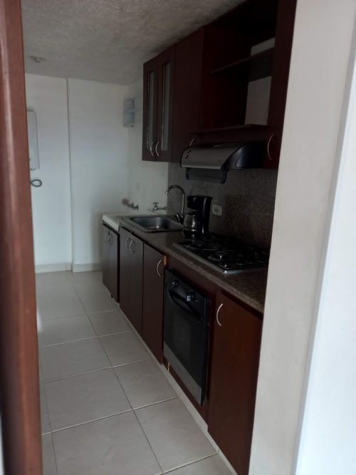 Apartamento de 3 alcobas en venta en El Cerezo, Bogotá, 88 m² · foto 4 de 18