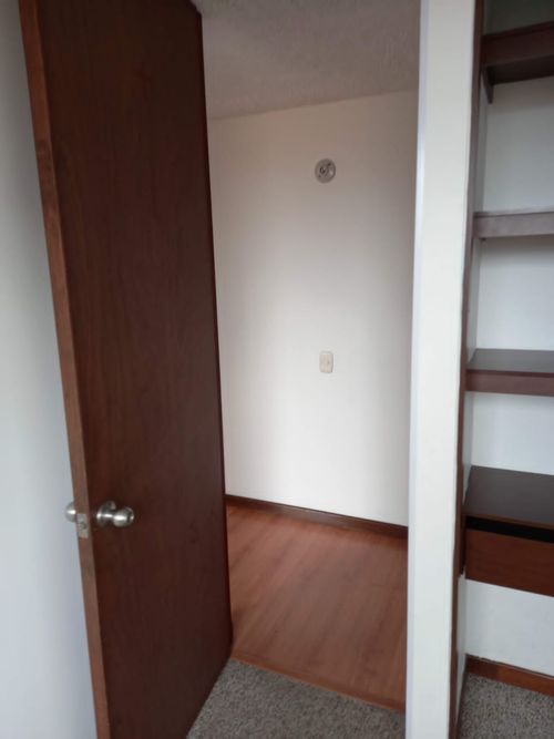 Apartamento de 3 alcobas en venta en El Cerezo, Bogotá, 88 m² · foto 12 de 18