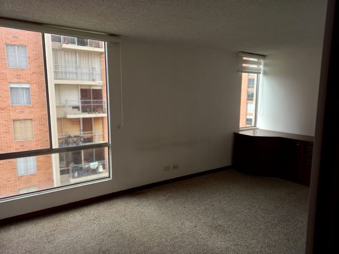 Apartamento de 3 alcobas en venta en El Cerezo, Bogotá, 88 m² · foto 9 de 18