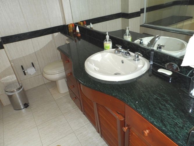 Casa de 3 alcobas en arriendo en El Tesoro, Medellín, 315 m² · foto 12 de 16