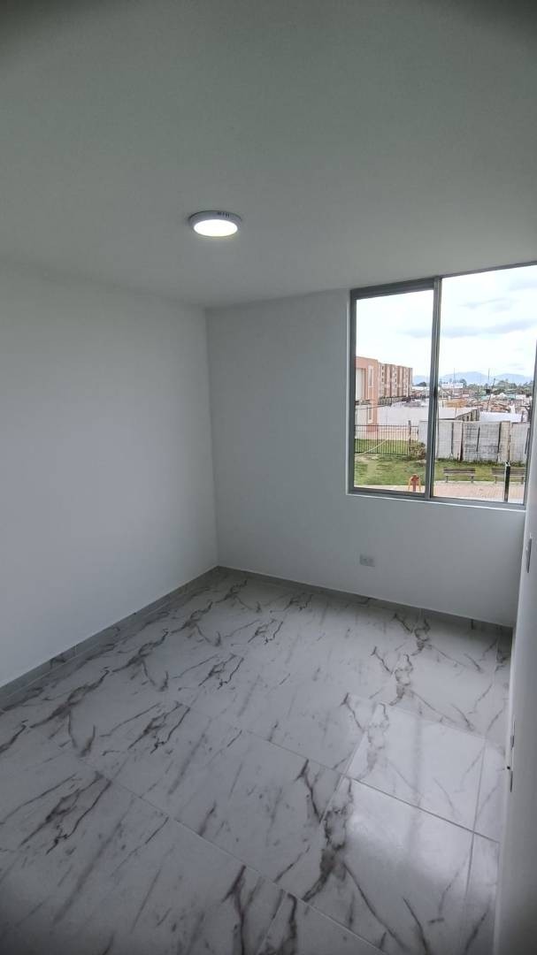 Apartamento en venta en Cr El Trebol Del Guali Et I, Mosquera · foto 6 de 12