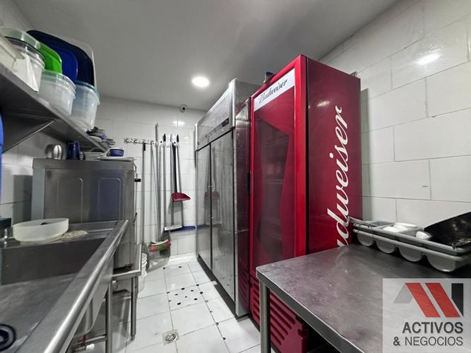 Local en venta en Castropol, Medellín, 53 m² · foto 6 de 16