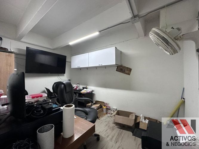 Local en venta en Castropol, Medellín, 53 m² · foto 14 de 16