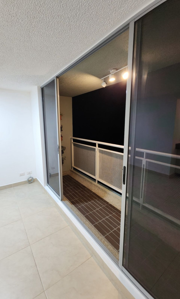 Apartamento en venta en El Poblado Ii Etapa, Pereira · foto 6 de 24
