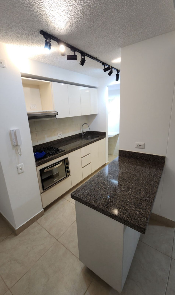 Apartamento en venta en El Poblado Ii Etapa, Pereira · foto 12 de 24