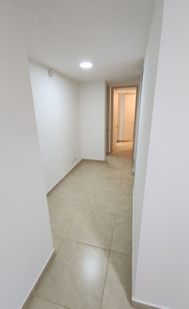 Apartamento en venta en El Poblado Ii Etapa, Pereira · foto 17 de 24