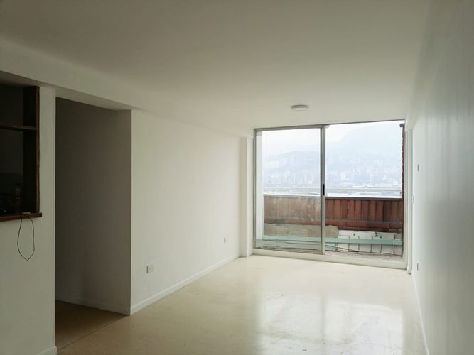 Apartamento de 3 alcobas en arriendo en Belén, Medellín, 80 m² · foto 2 de 20