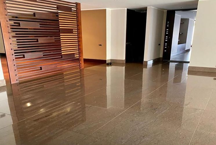 Apartamento de 3 alcobas en venta en Santa Barbara Alta, Bogotá, 598 m² · foto 2 de 10