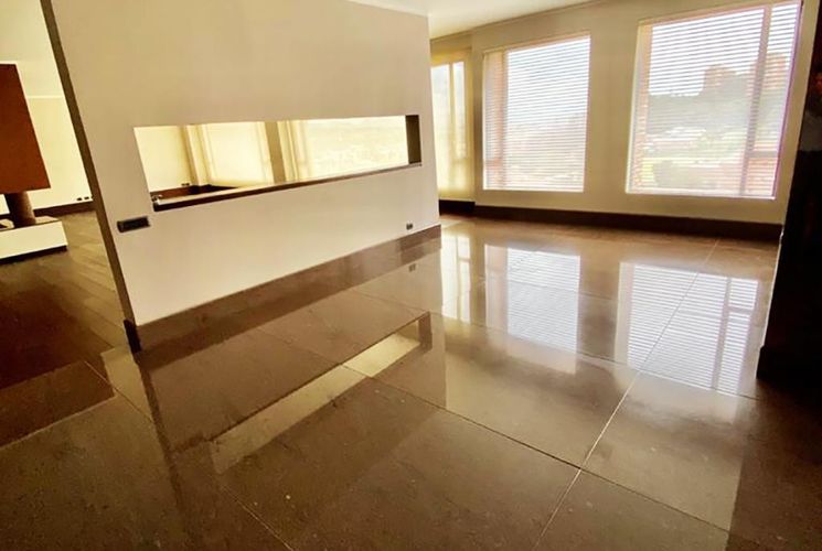 Apartamento de 3 alcobas en venta en Santa Barbara Alta, Bogotá, 598 m² · foto 4 de 10
