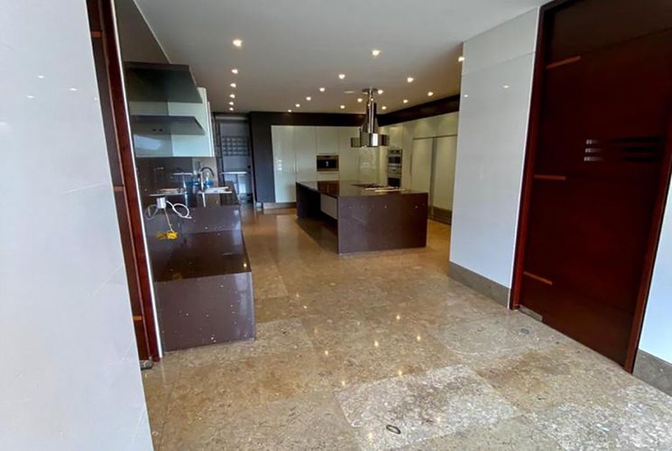 Apartamento de 3 alcobas en venta en Santa Barbara Alta, Bogotá, 598 m² · foto 6 de 10