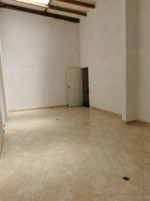 Local en arriendo en El Retiro, 240 m² · foto 2 de 7