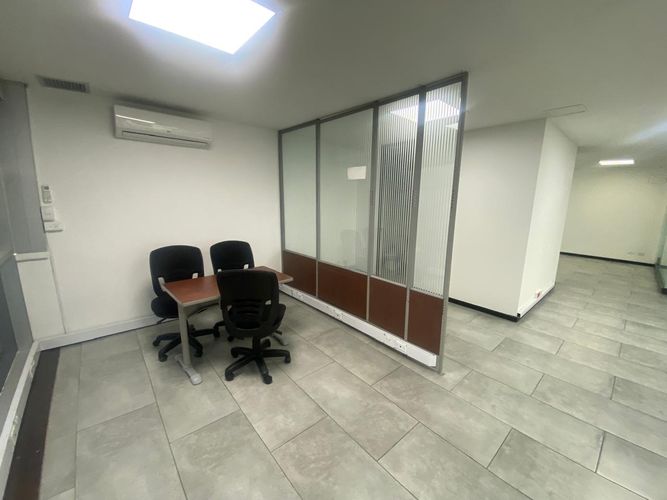 Oficina en arriendo en El Poblado, Medellín, 114 m² · foto 9 de 16