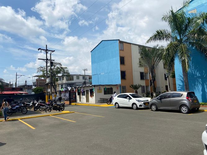 Apartamento de 3 alcobas en venta en Troncal, Cali, 67 m² · foto 13 de 15
