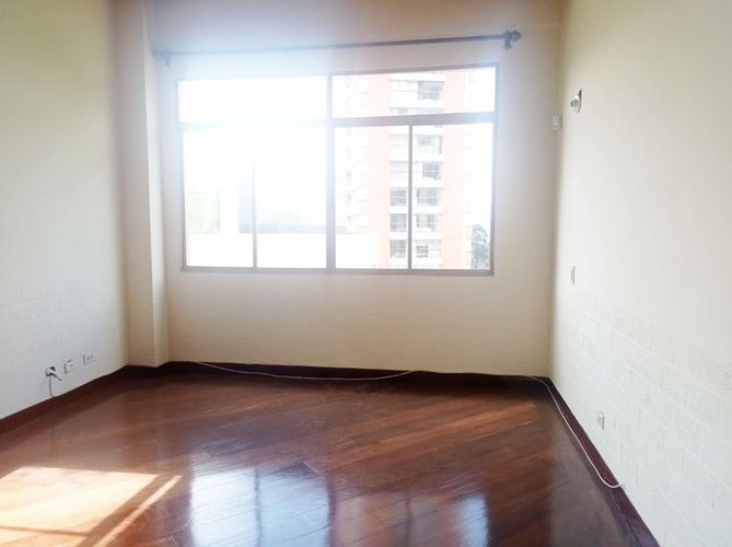 Casa de 3 alcobas en venta en El Poblado, Medellín, 326 m² · foto 12 de 17