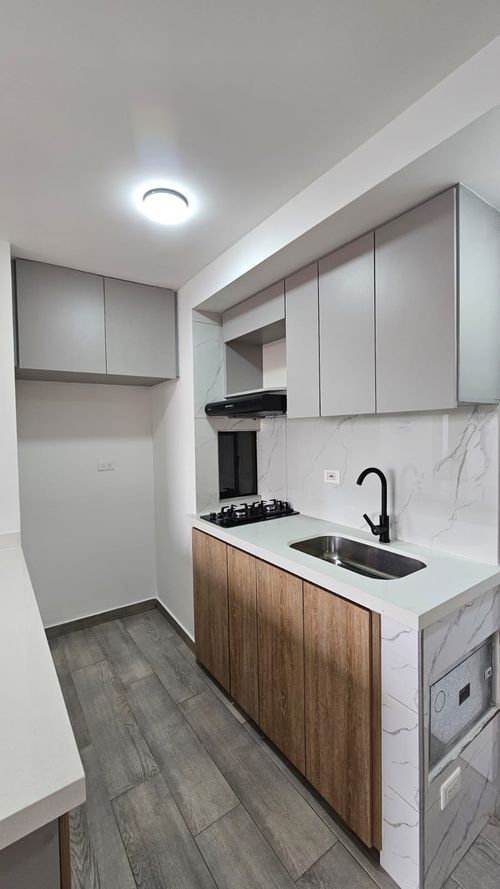 Apartamento de 2 alcobas en arriendo en Centro Comercial Outlet Factory, Bogotá, 38 m² · foto 2 de 9