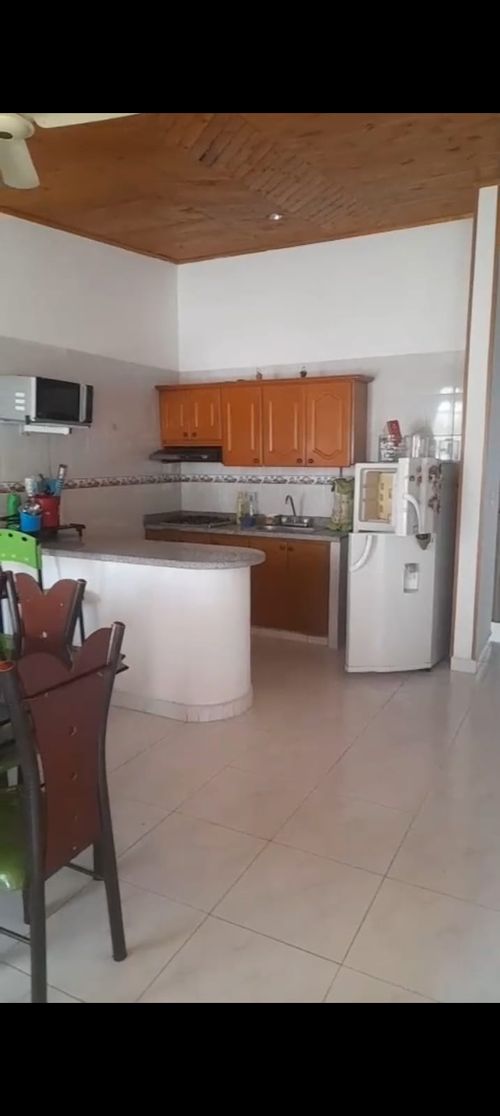 Casa de 3 alcobas en venta en Centro, Girardot, 98 m² · foto 14 de 15