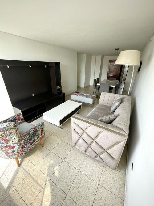 Apartamento de 3 alcobas en venta en Centenario, Cali, 74 m² · foto 7 de 20