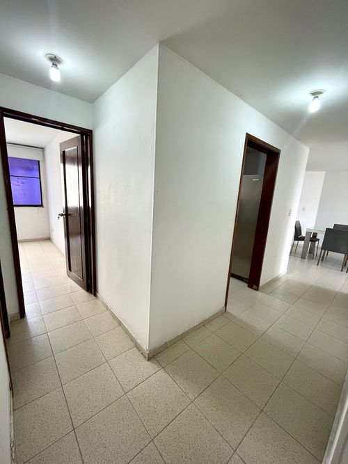 Apartamento de 3 alcobas en venta en Centenario, Cali, 74 m² · foto 12 de 20