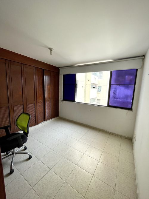 Apartamento de 3 alcobas en venta en Centenario, Cali, 74 m² · foto 18 de 20